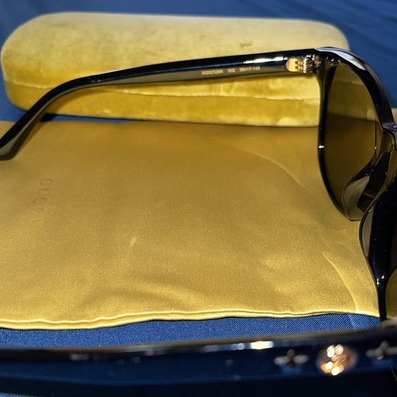 GUCCI SUNGLASSES - Picture 9 of 16